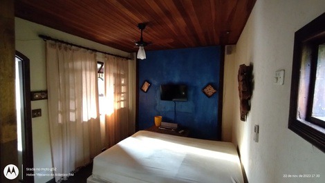 Quarto 02 cama box mais um colchão de solteiro 