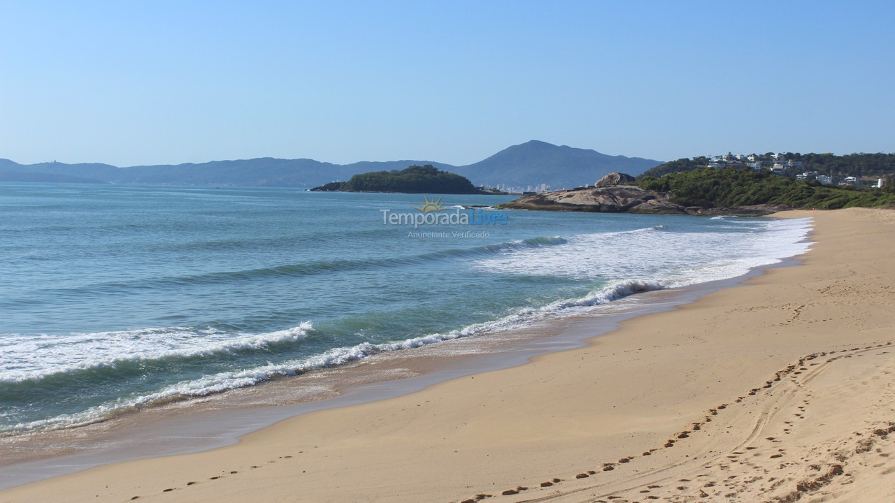 Apartamento para aluguel de temporada em Itapema (Meia Praia)