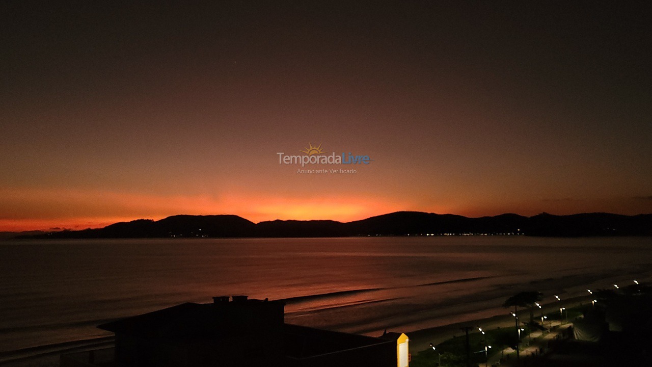 Apartment for vacation rental in Itapema (Meia Praia)