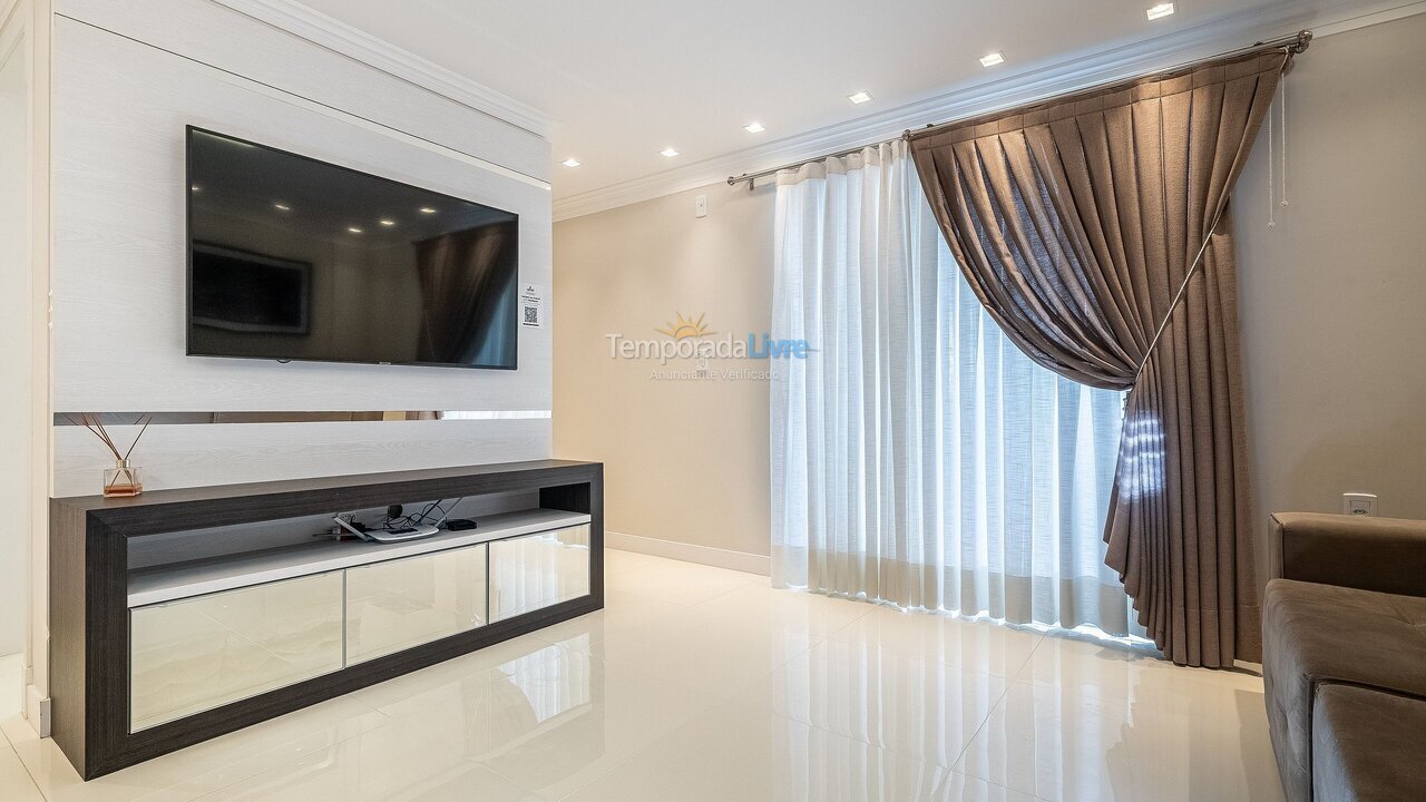 Apartamento para aluguel de temporada em Bombinhas (Praia de Bombas)