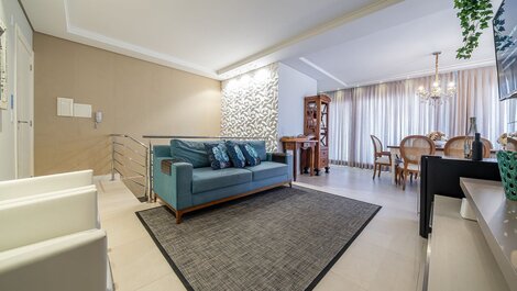 163 - Linda Cob High Standard, Cond with pool, 50m from the beach