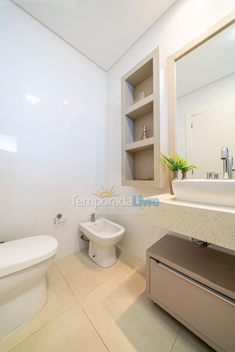 Apartment for vacation rental in Bombinhas (Mariscal)