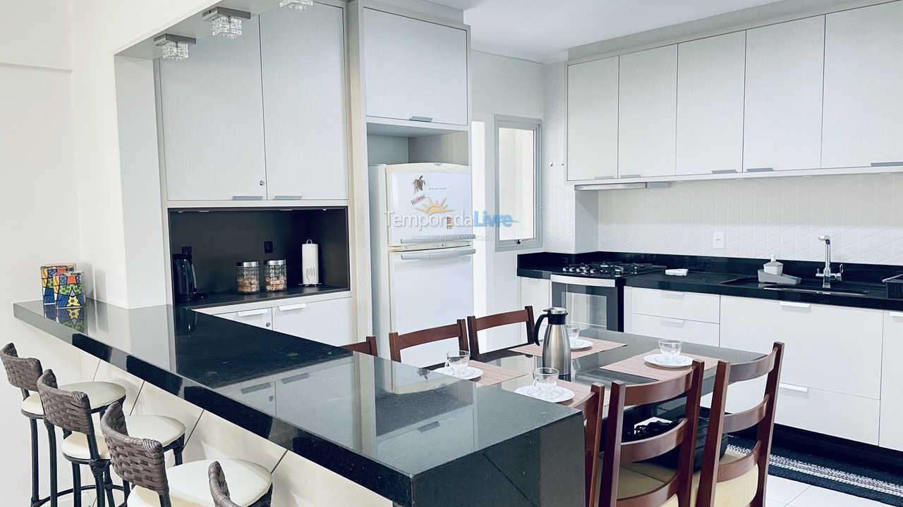 Apartment for vacation rental in Balneário Camboriú (Praia Central)