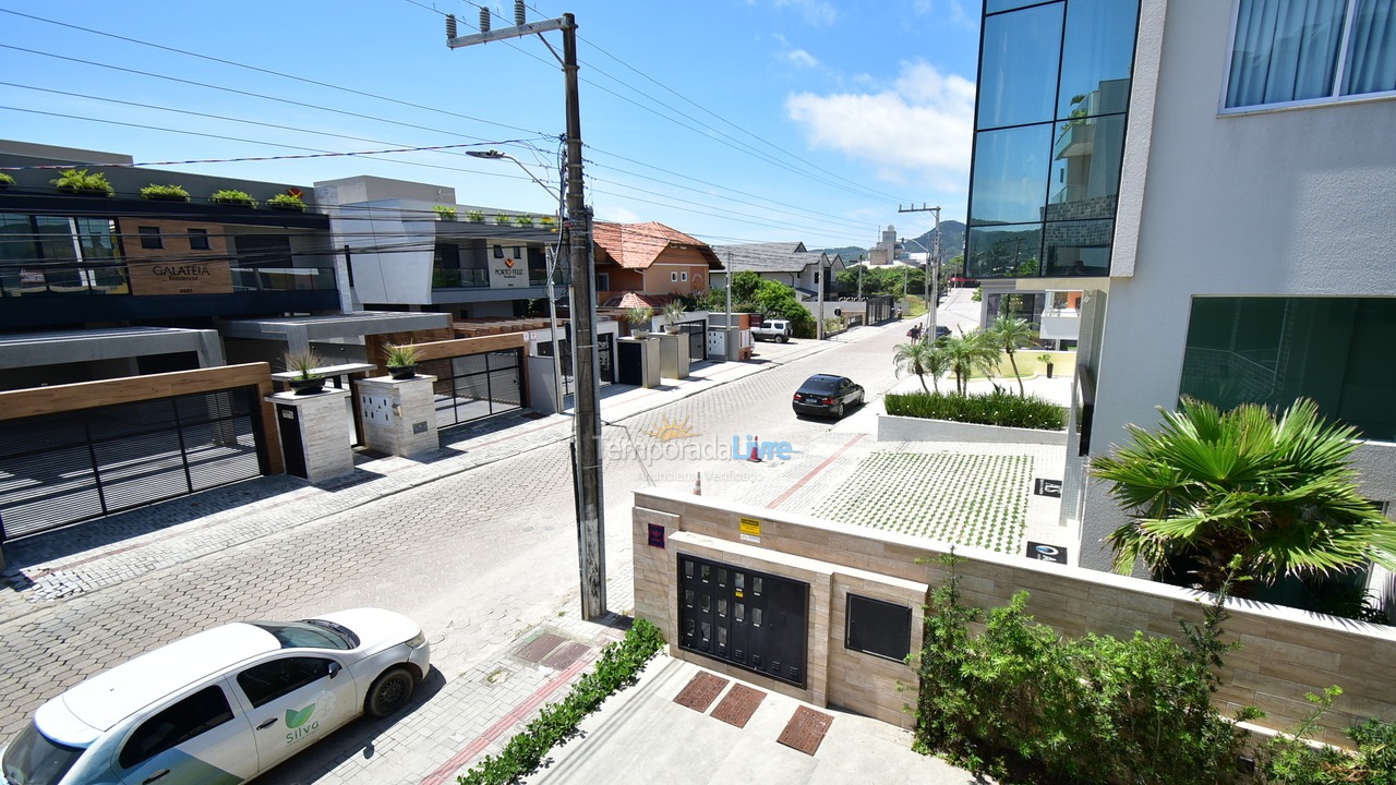 Apartment for vacation rental in Bombinhas (Mariscal)