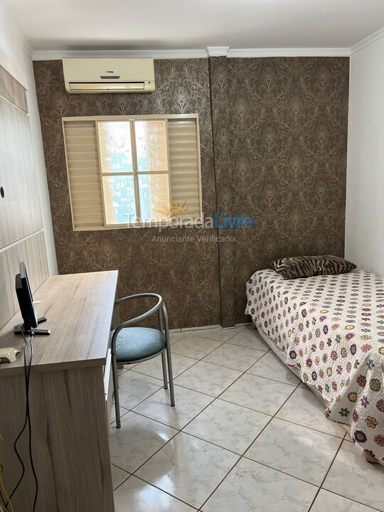Casa para aluguel de temporada em Dourados (Residencial Oliveira L)