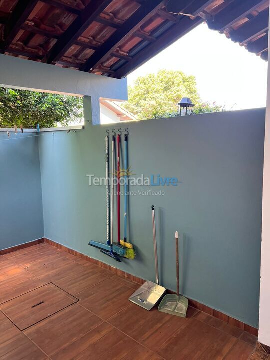 Casa para aluguel de temporada em Dourados (Residencial Oliveira L)