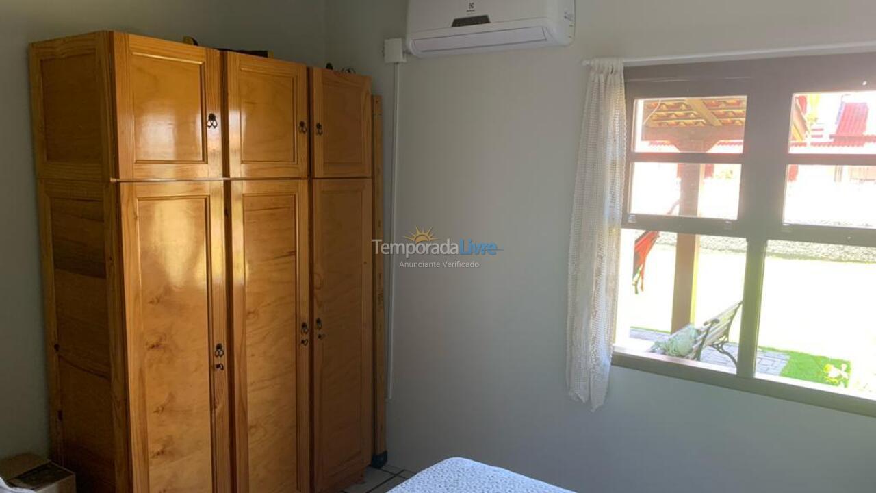 Casa para alquiler de vacaciones em Palhoça (Praia do Sonho)