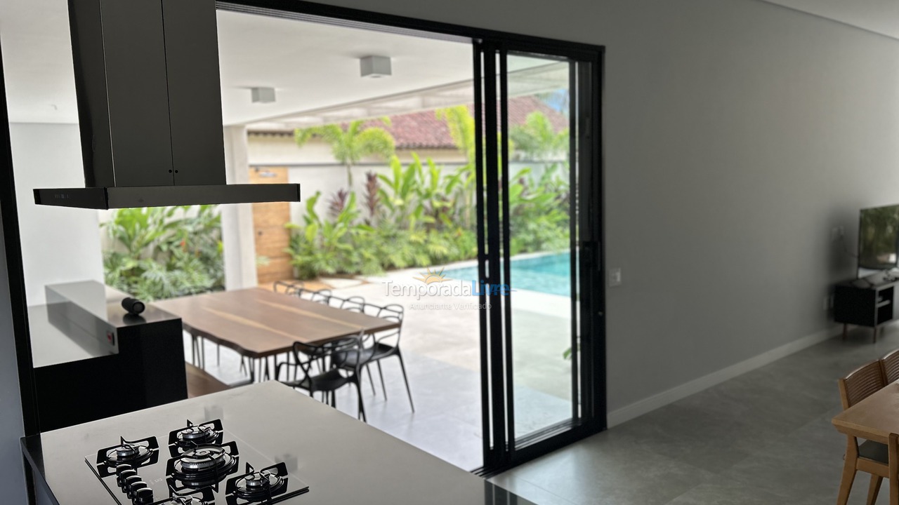 Casa para alquiler de vacaciones em Bertioga (Condominio Morada da Praia)