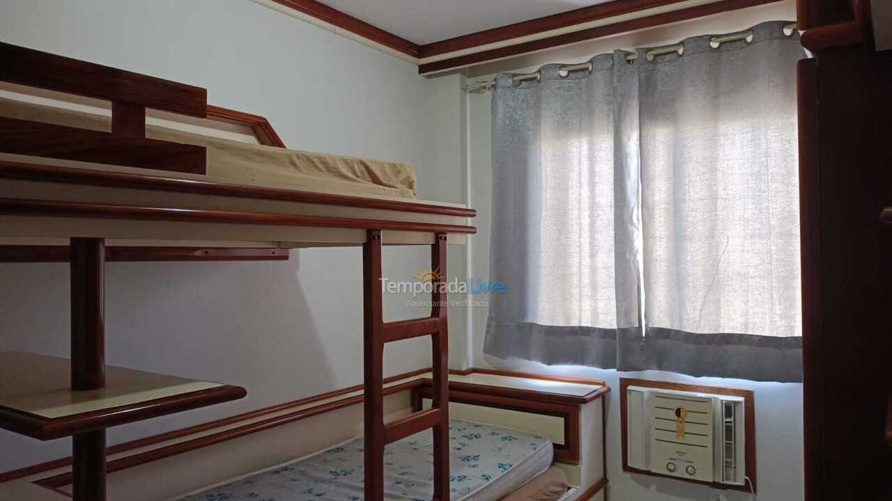 Apartamento para aluguel de temporada em Itapema (Meia Praia)