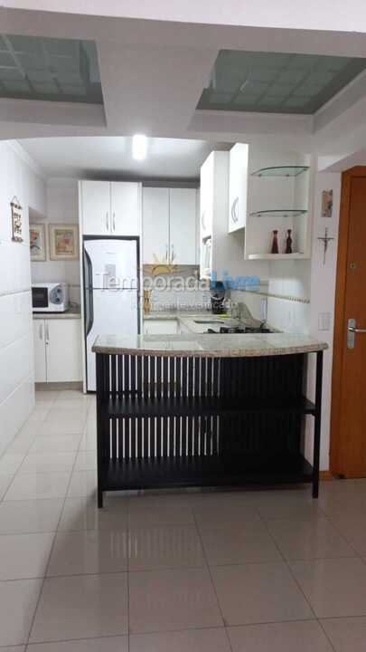 Apartamento para aluguel de temporada em Itapema (Meia Praia)