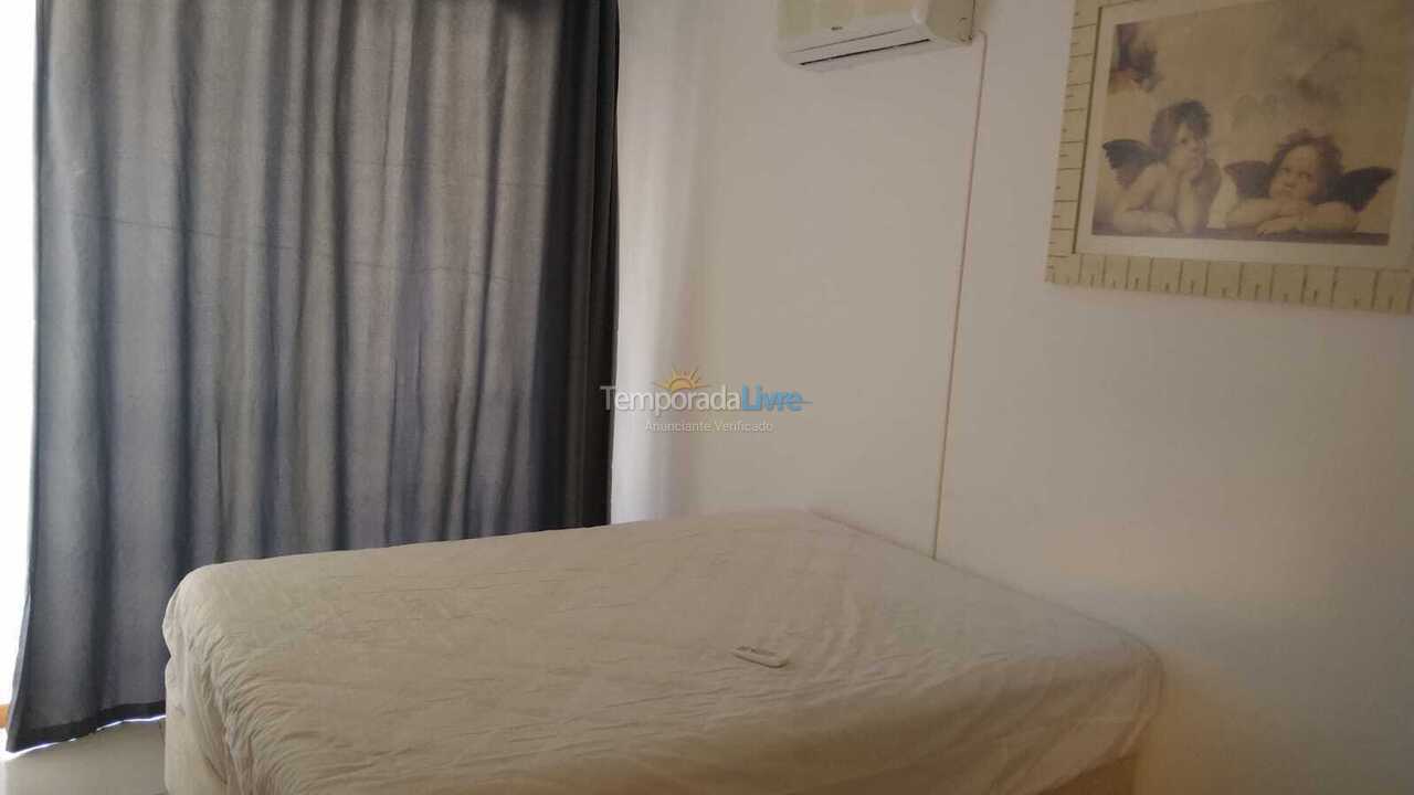 Apartamento para aluguel de temporada em Itapema (Meia Praia)