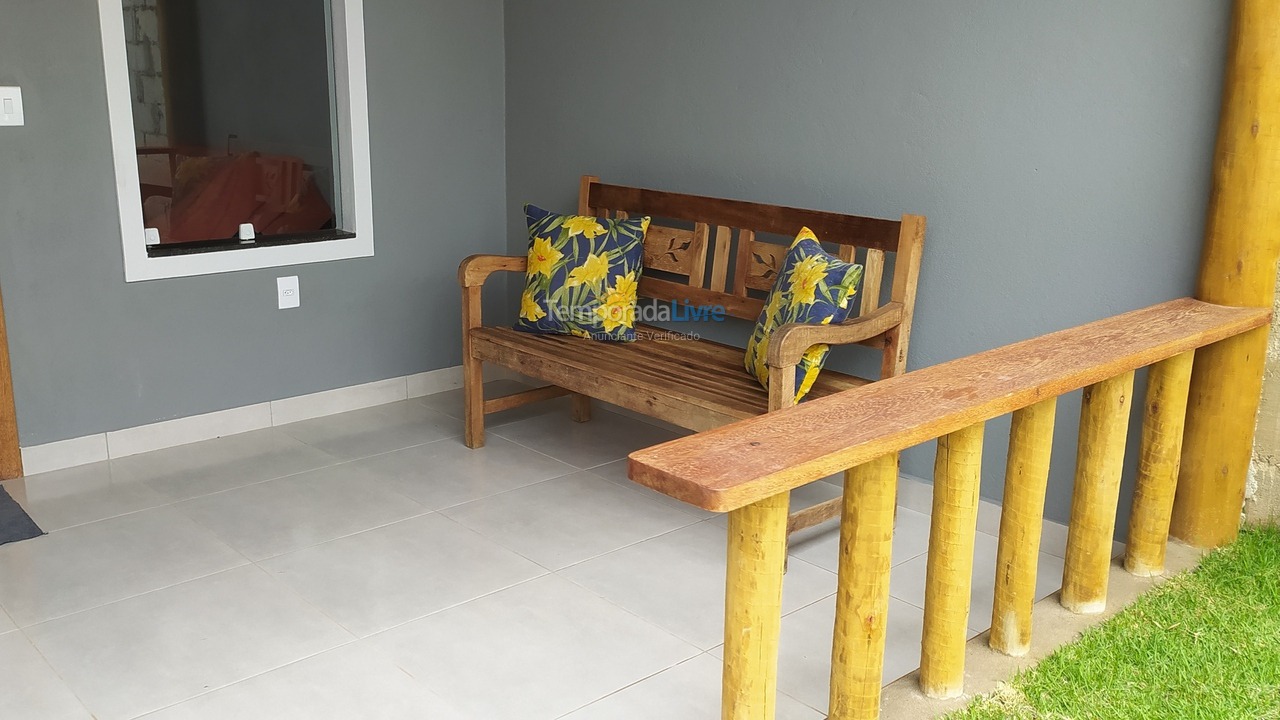 Casa para aluguel de temporada em Fundão (Enseada Das Garças)