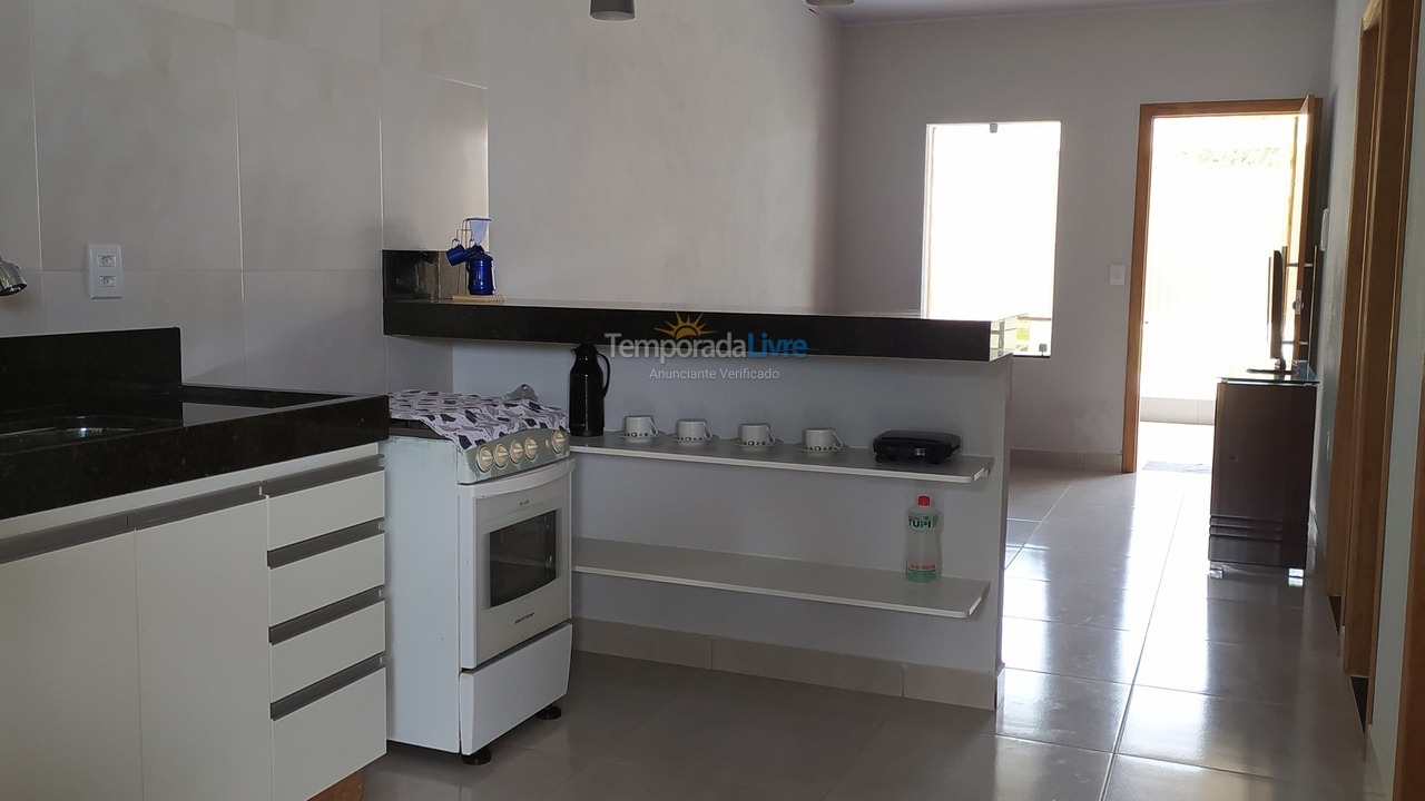 Casa para aluguel de temporada em Fundão (Enseada Das Garças)