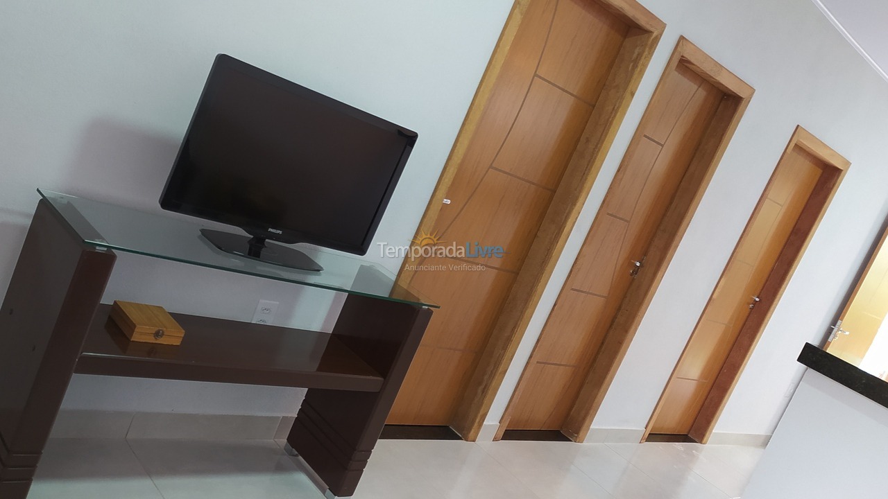 Casa para aluguel de temporada em Fundão (Enseada Das Garças)