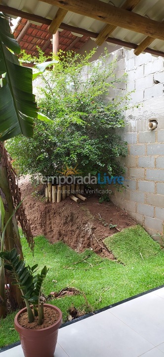 Casa para aluguel de temporada em Fundão (Enseada Das Garças)