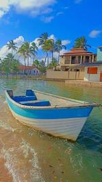 Vista da casa pelo rio