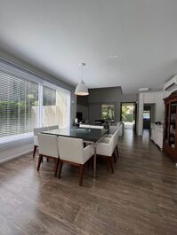 Casa en alquiler en condominio Praia da ballena