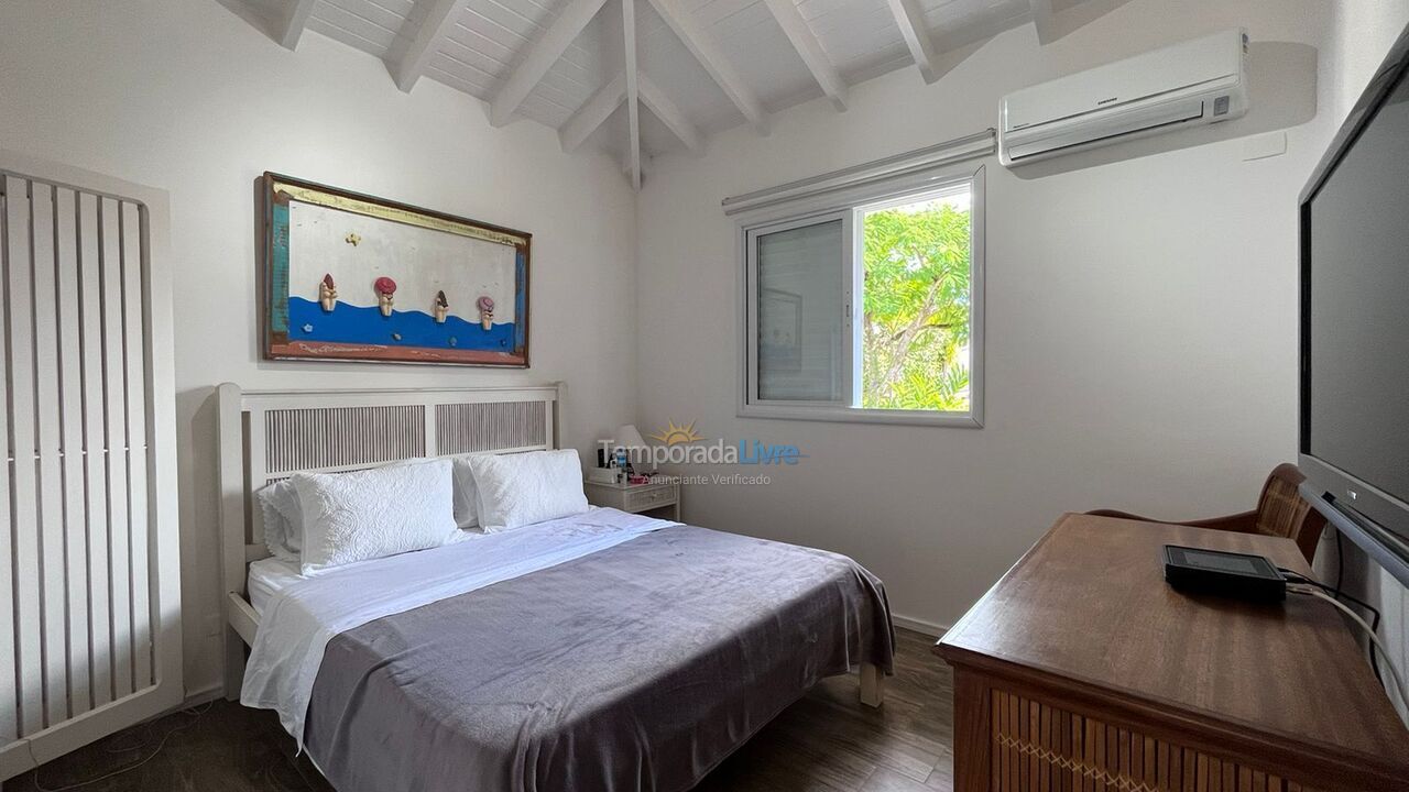 Casa para alquiler de vacaciones em São Sebastião (Praia da Baleia)