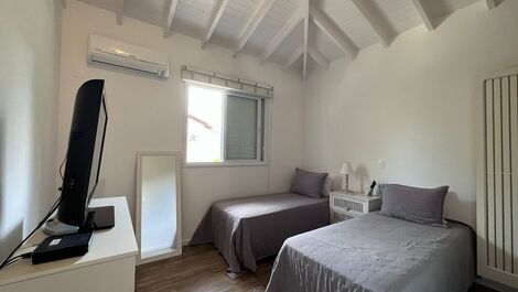 Casa en alquiler en condominio Praia da ballena