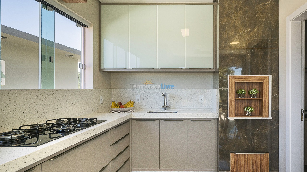 Apartamento para aluguel de temporada em Bombinhas (Canto Grande)