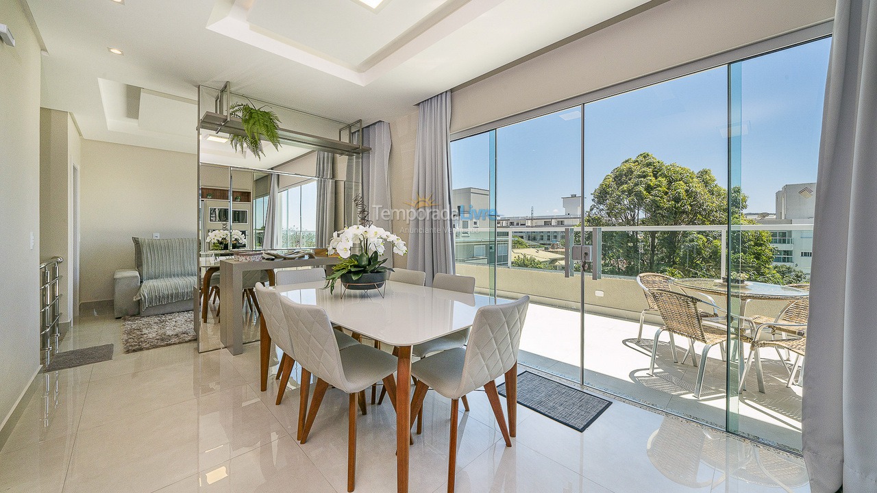 Apartamento para aluguel de temporada em Bombinhas (Canto Grande)