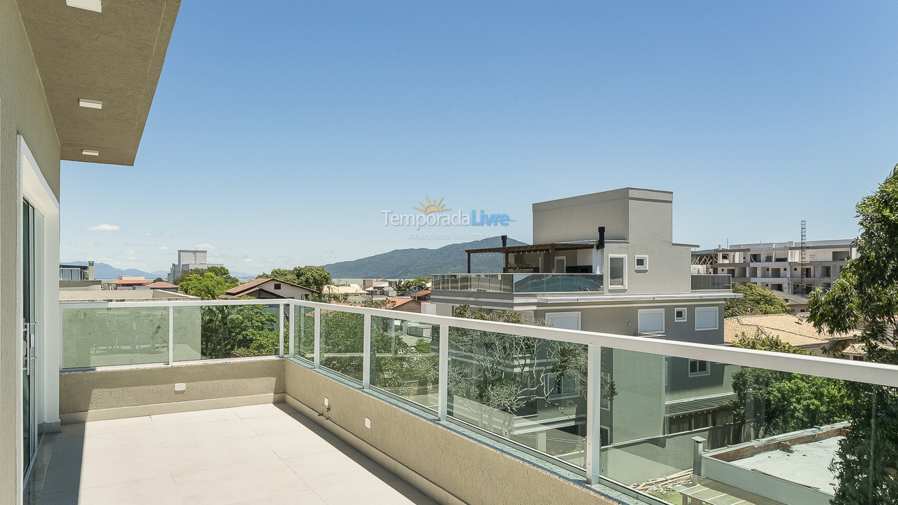 Apartamento para aluguel de temporada em Bombinhas (Canto Grande)