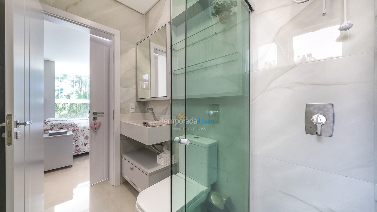 Apartamento para aluguel de temporada em Bombinhas (Canto Grande)