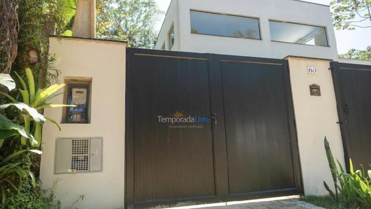 House for vacation rental in Ubatuba (Praia de Itamambuca)