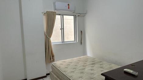 Apartment on Itapema beach in the Meia Praia neighborhood.