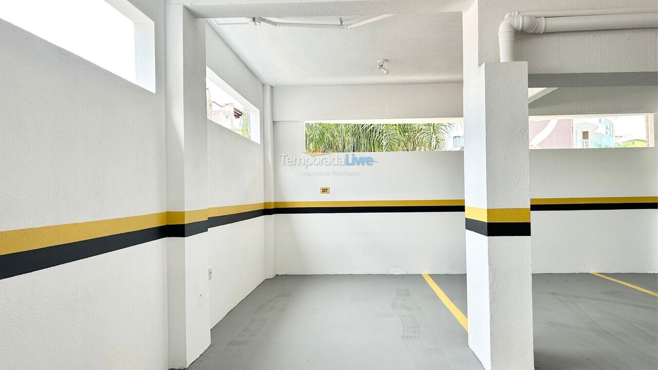 Apartamento para aluguel de temporada em Bombinhas (Praia de Bombas)