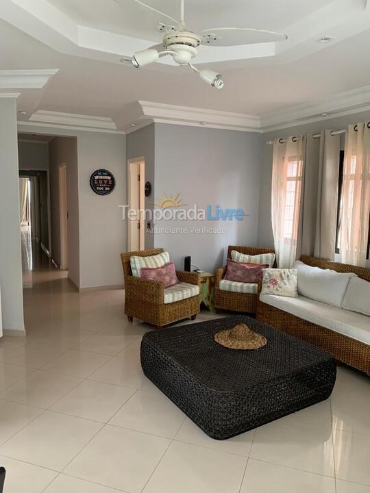 Apartamento para aluguel de temporada em Guarujá (Enseada)