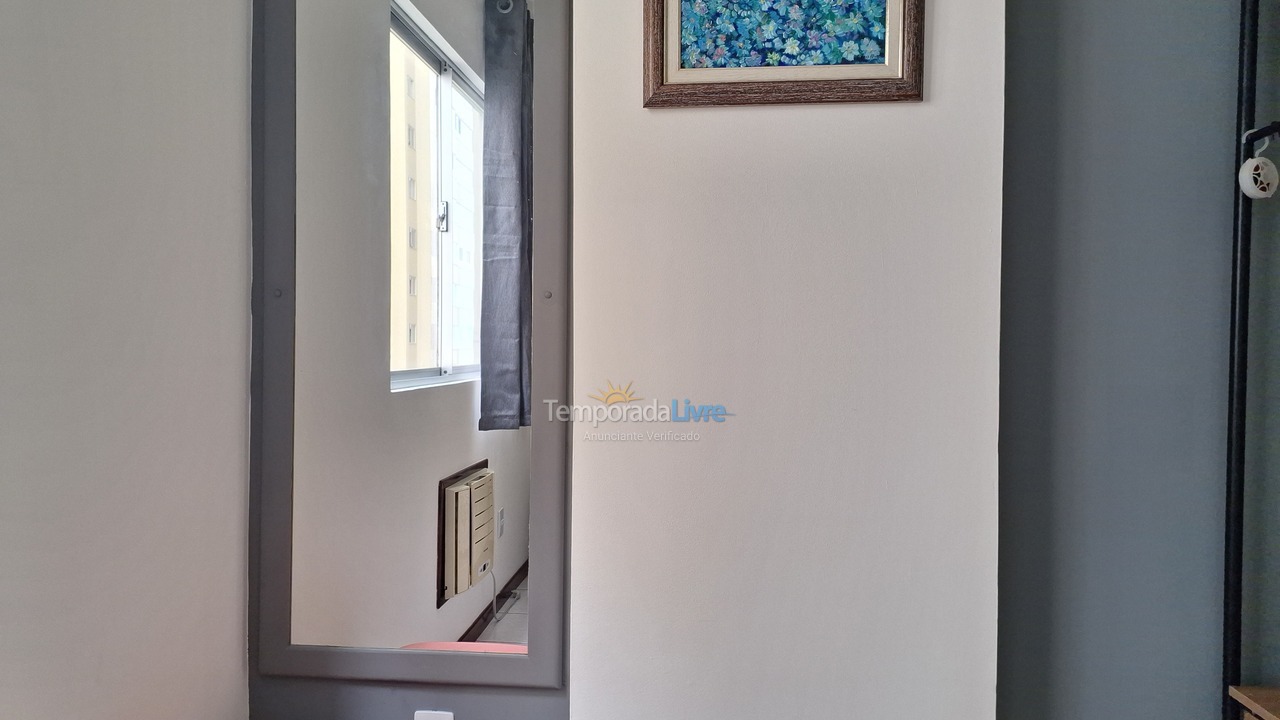 Apartamento para aluguel de temporada em Balneário Camboriú (Centro)
