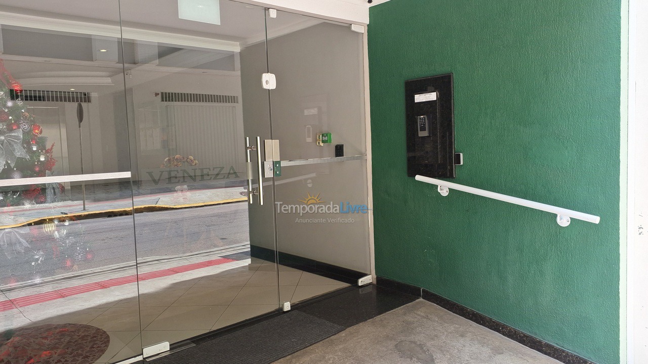 Apartamento para aluguel de temporada em Balneário Camboriú (Centro)