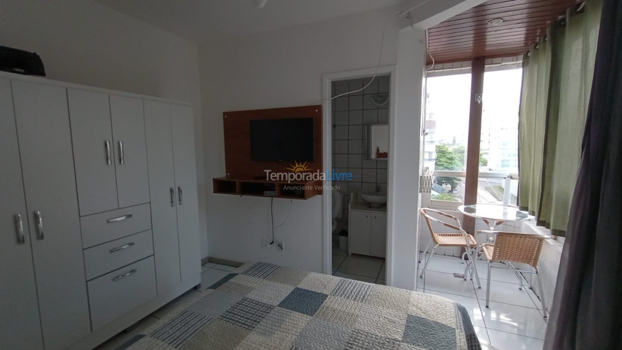 Apartamento para aluguel de temporada em Guarapari (Praia de Peracanga)