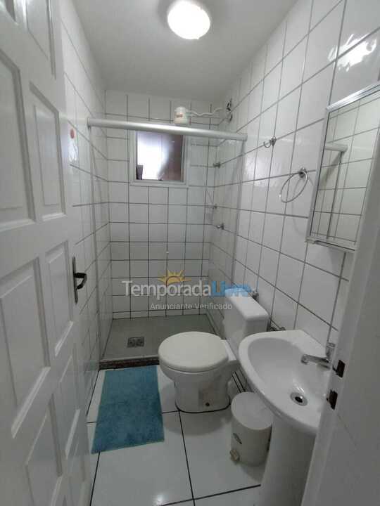 Apartamento para aluguel de temporada em Guarapari (Praia de Peracanga)