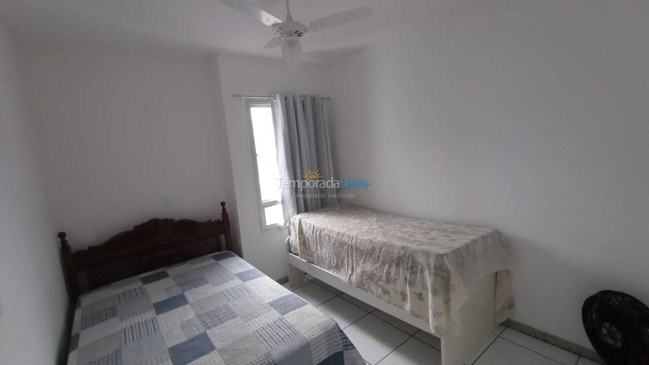 Apartamento para aluguel de temporada em Guarapari (Praia de Peracanga)