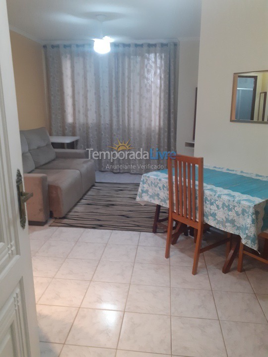 Apartamento para aluguel de temporada em Praia Grande (Guilhermina)