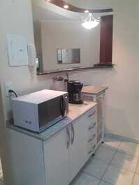 LINDO APARTAMENTO PARA TEMPORADA 30 METROS DO MAR GUILHERMINA PG SP