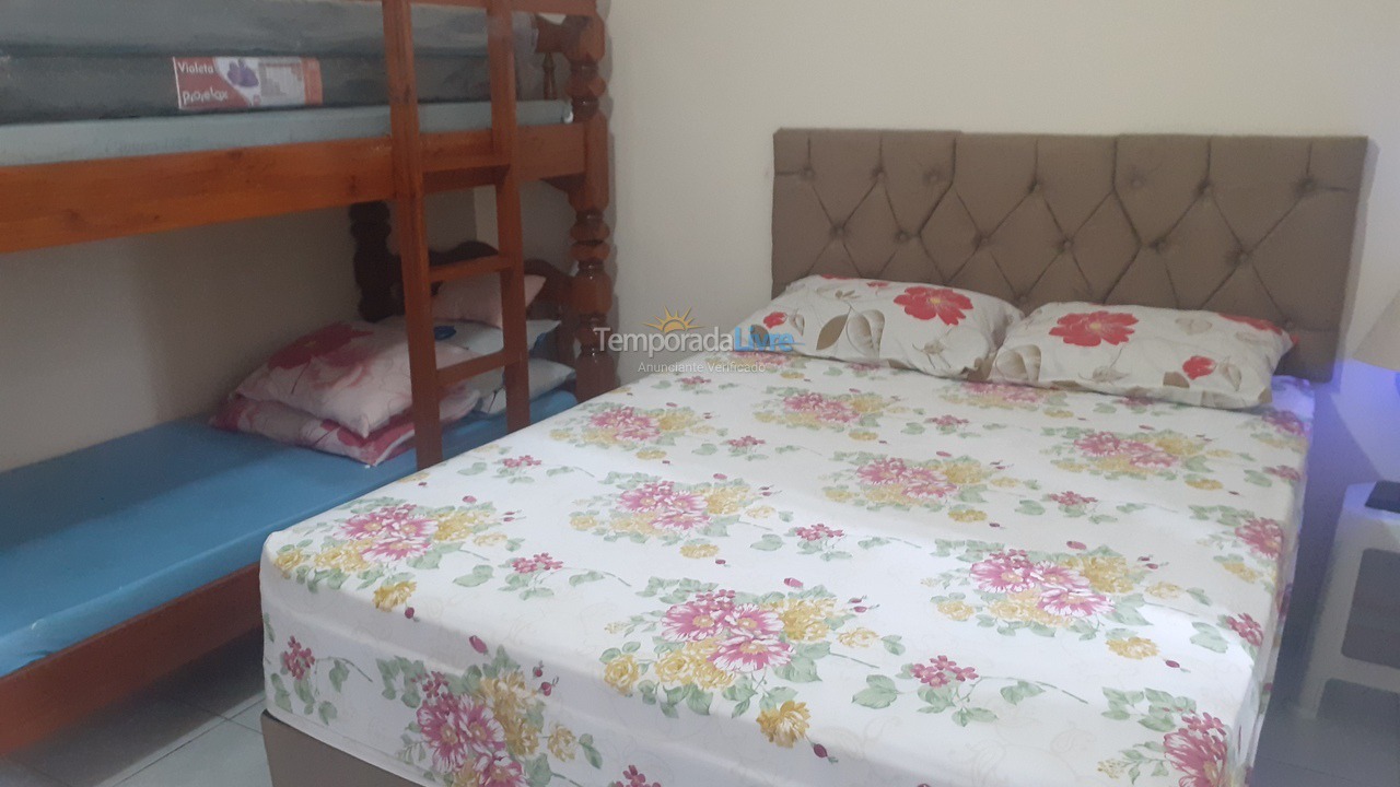 Apartamento para aluguel de temporada em Praia Grande (Guilhermina)