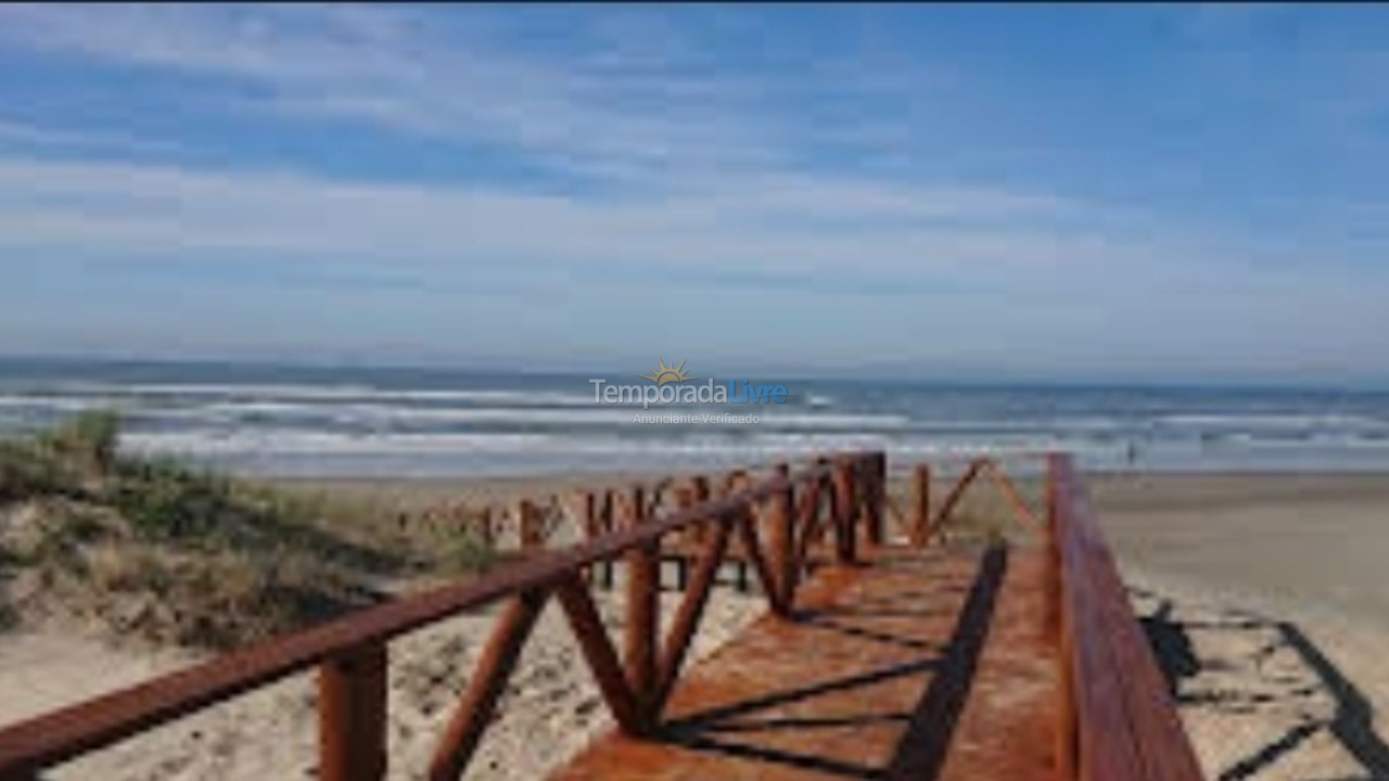 Apartamento para aluguel de temporada em Tramandaí (Balneário Jardim Atlântico)