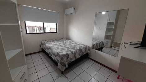 EXCELENTE APARTAMENTO QUADRA MAR 2 DORM.