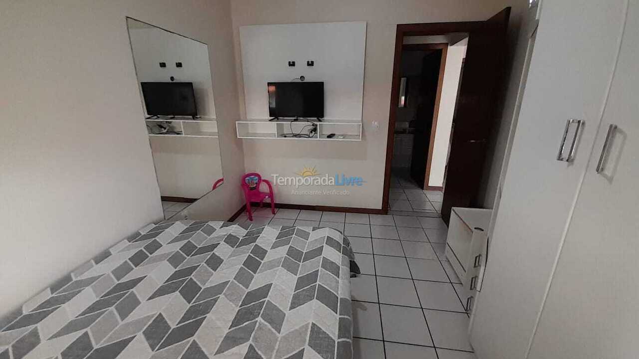 Apartamento para aluguel de temporada em Itapema (Meia Praia)