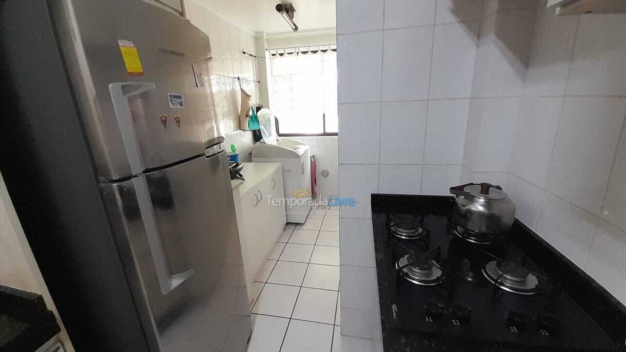 Apartamento para aluguel de temporada em Itapema (Meia Praia)
