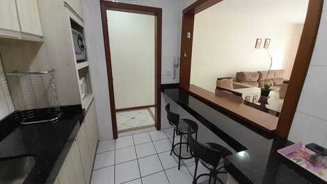 EXCELENTE APARTAMENTO QUADRA MAR 2 DORM.