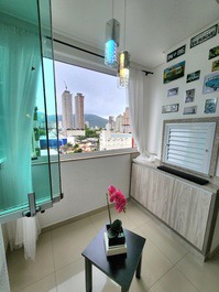 APARTAMENTO EN EL CENTRO - 01 SUITE + 01 DEMI SUITE - 02 ESTACIONAMIENTOS