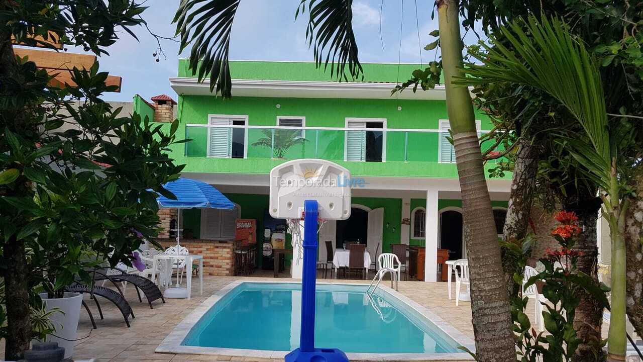 Casa para alquiler de vacaciones em Peruíbe (Jardim Veneza)