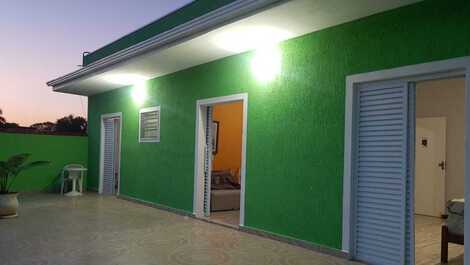 Casa con piscina en Peruíbe Maravillosa vista de la Serra da Juréia