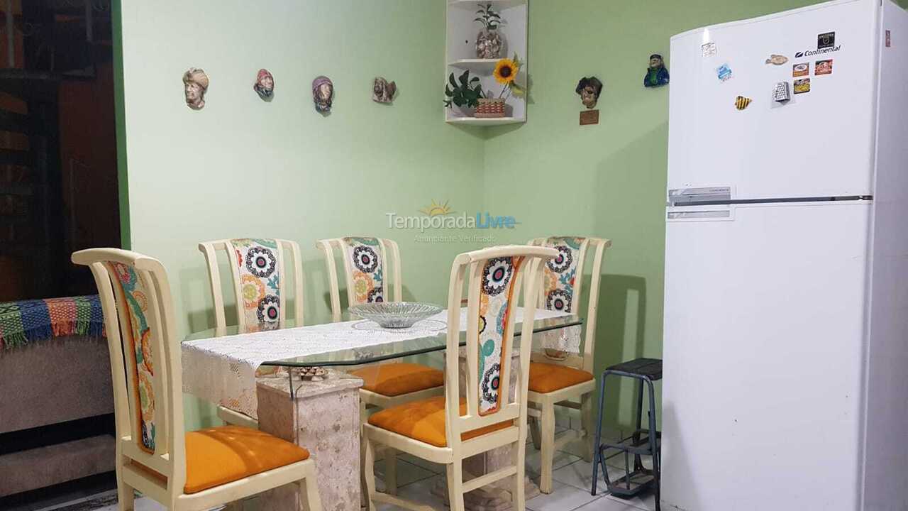 Casa para alquiler de vacaciones em Peruíbe (Jardim Veneza)