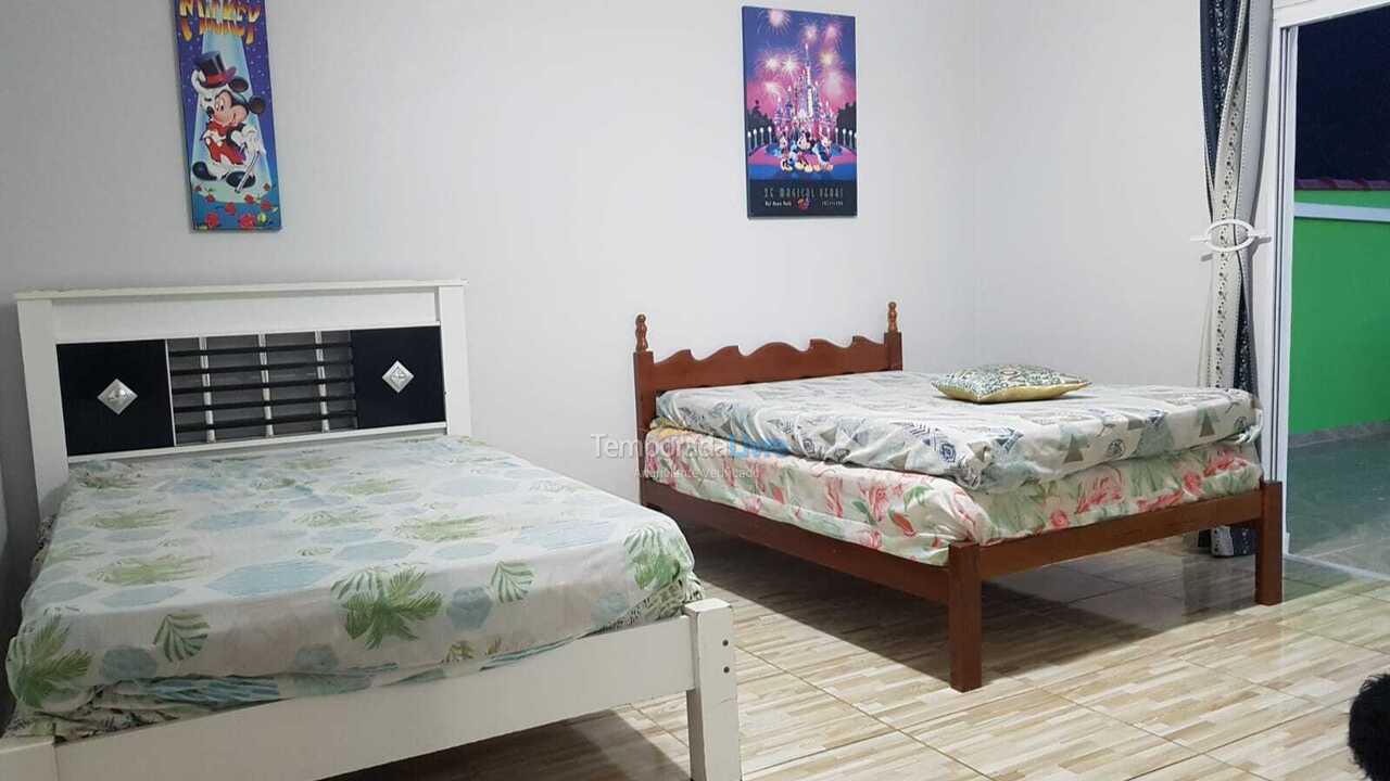 Casa para alquiler de vacaciones em Peruíbe (Jardim Veneza)