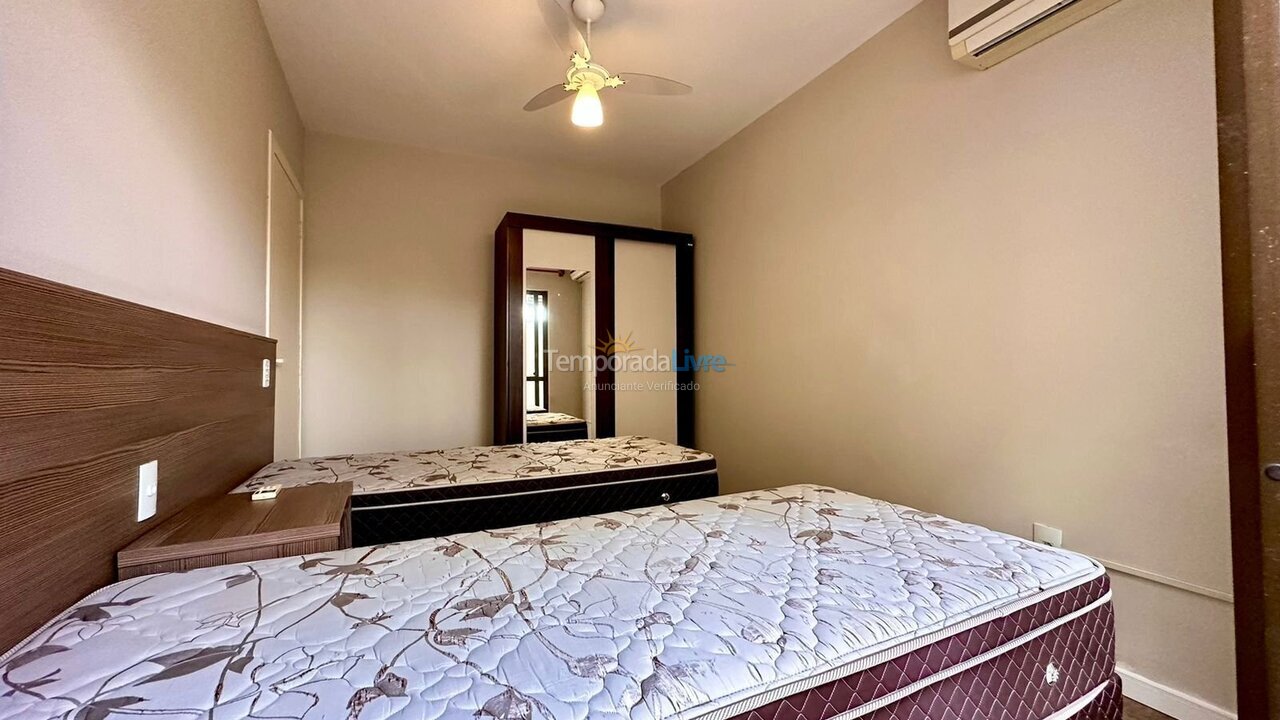 Apartment for vacation rental in Bombinhas (Praia de Bombas)